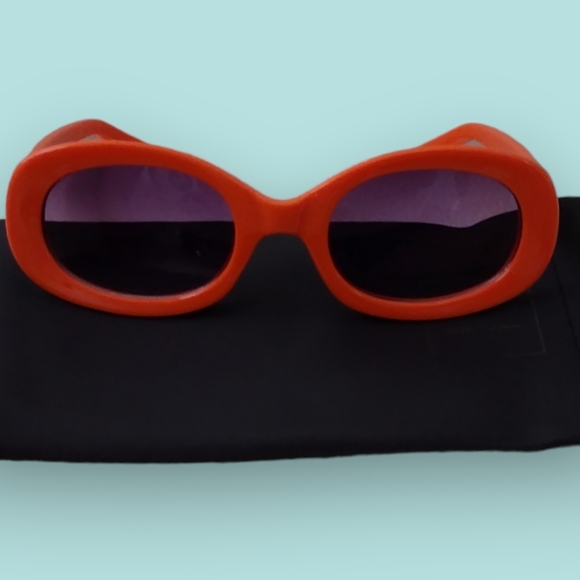 🎯🎯SALE🎯🎯NWT Orange Oval Retro Style Sunglasses UV Protection - Picture 4 of 6